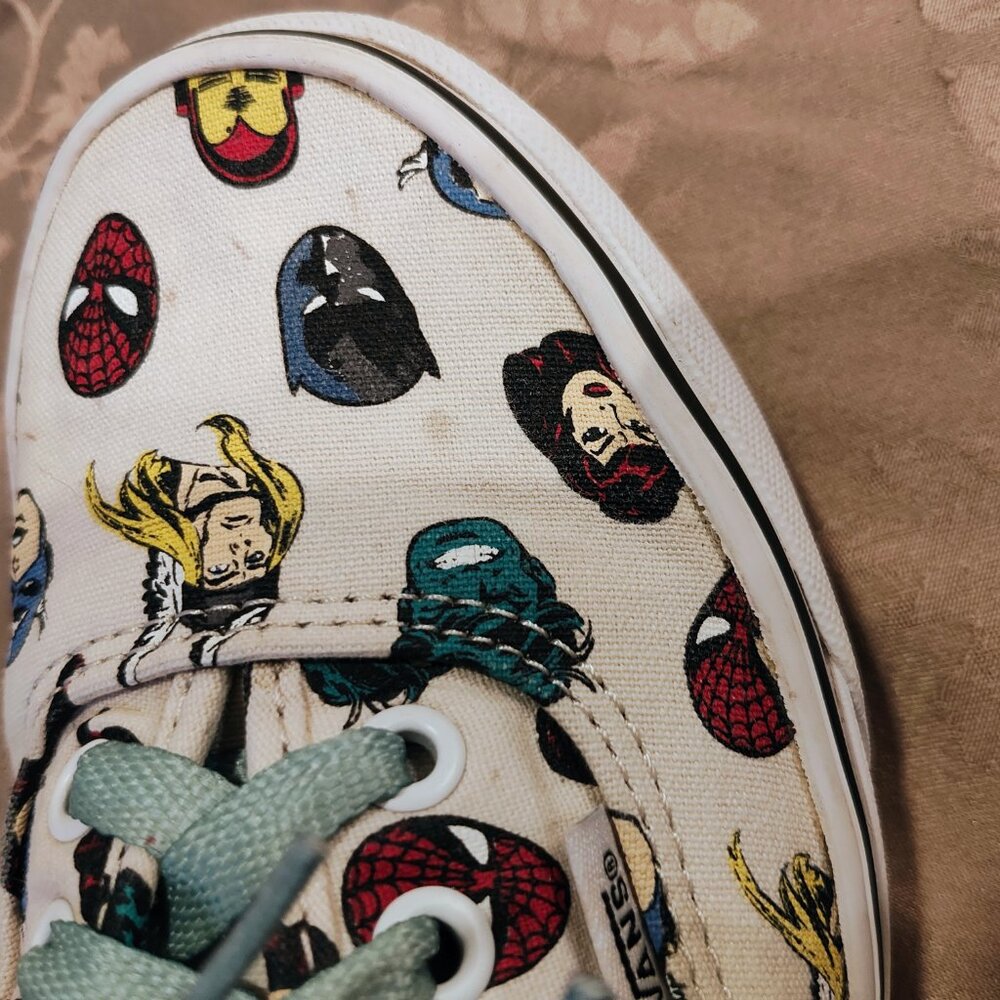 Vans Marvel x Authentic Avengers Off White Canvas Shoes, M 6, W 7.5, Used - Picture 11 of 16